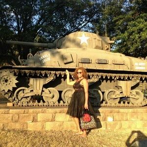 Meet your Posher, Jules